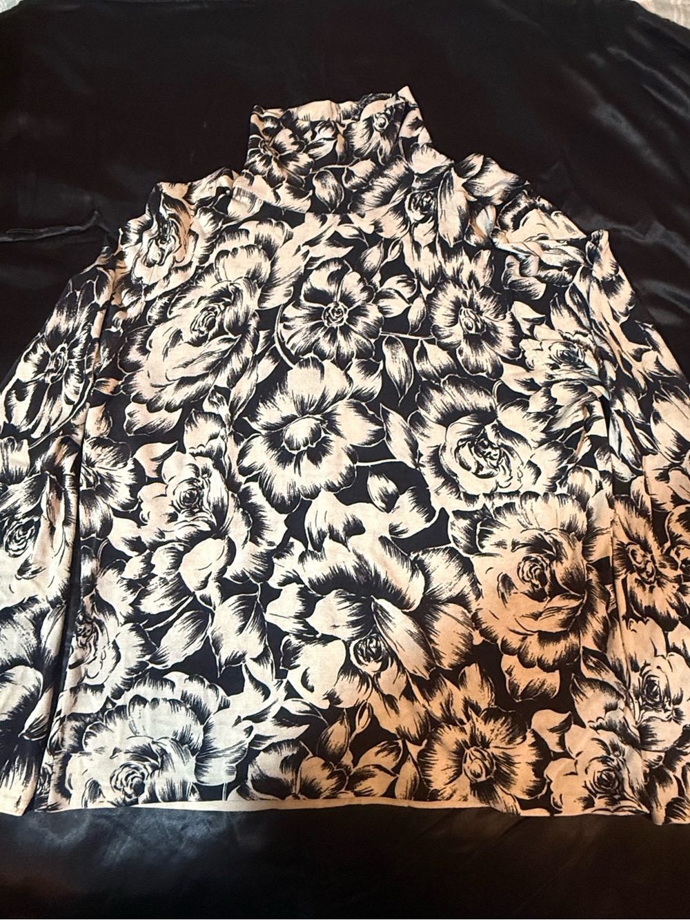 Women's Black & White Floral long sleeve shirt